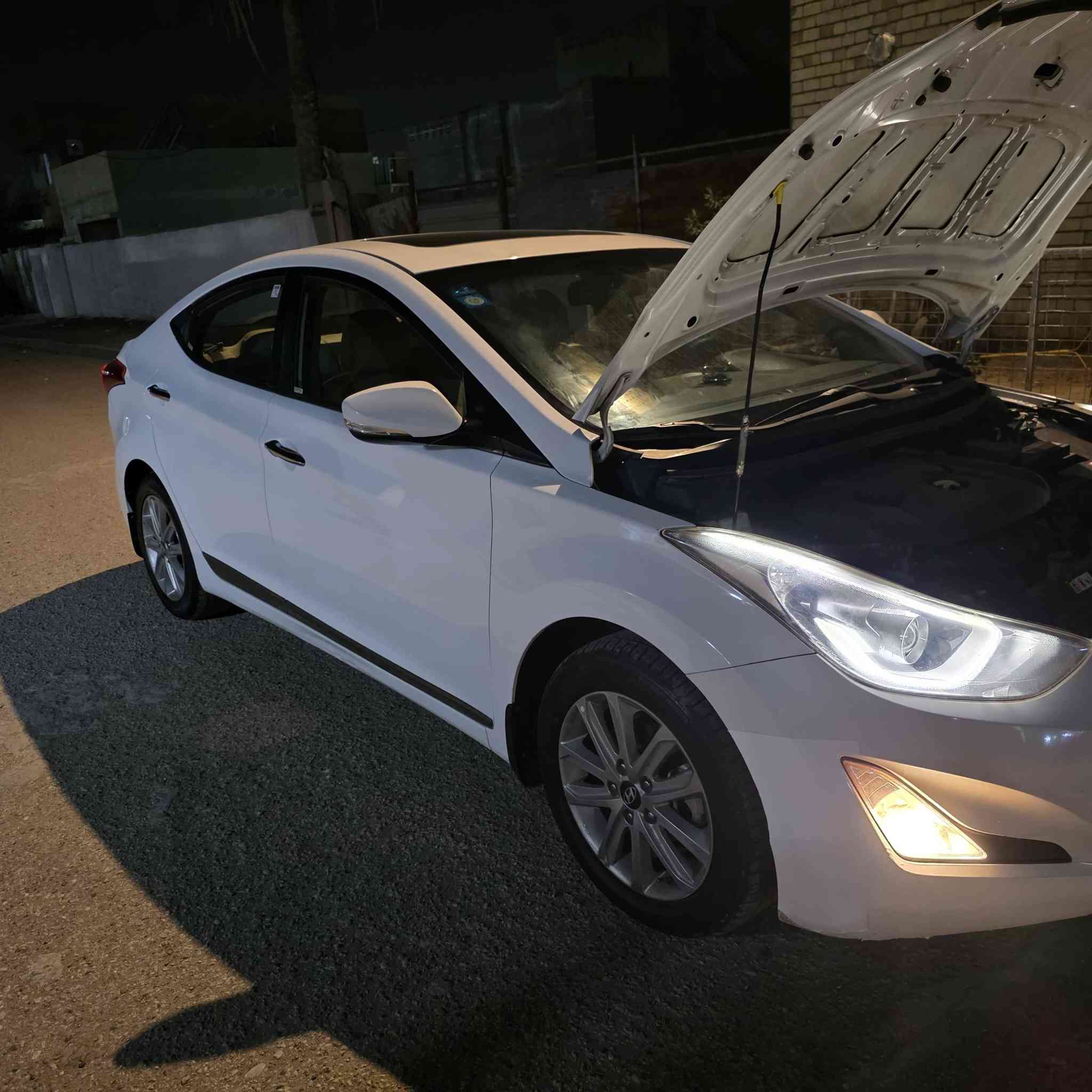 رالسلام عليكم النترا موديل 15 خليجي محرك 1800فول مواصفات ماعده البصمه السعر 130الرقم ***********
