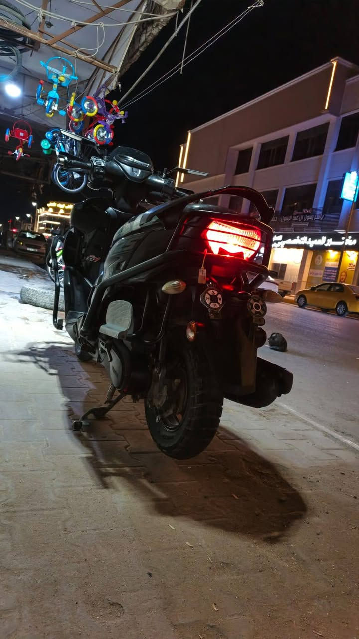 سلام عليكم اخوان دراجه ZR موديل 23 الدراجه نضافه فول 
+اوراق أصولية يعني تشتري منا ترقم منا
+الدراجه مابيه اي نقص 
/السعر 2و400 وبيه مجال للطيبين 
 الرقم :***********:
