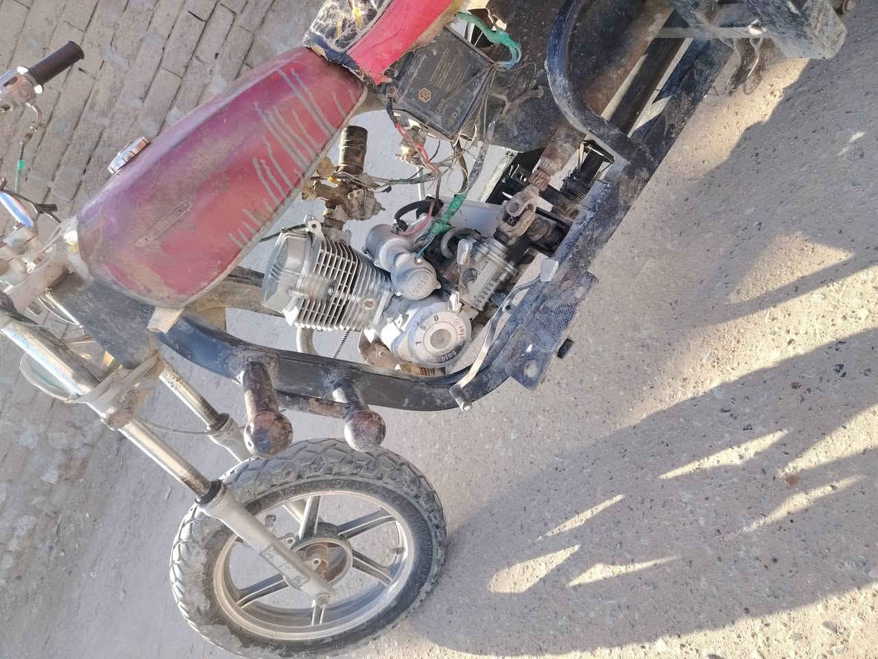 ستوته البيع دوات  شاصي جمره اكسن لطش محرك جمره خير من الله بدي حلو السعر ب 450 وبيها مجال مكاني بلي منصور رقمي ***********
