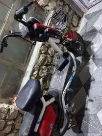 دراجة شحن • ٤ بطاريات • رمادي