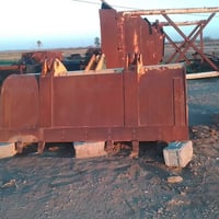 قطع غيار سيارات • للبيع