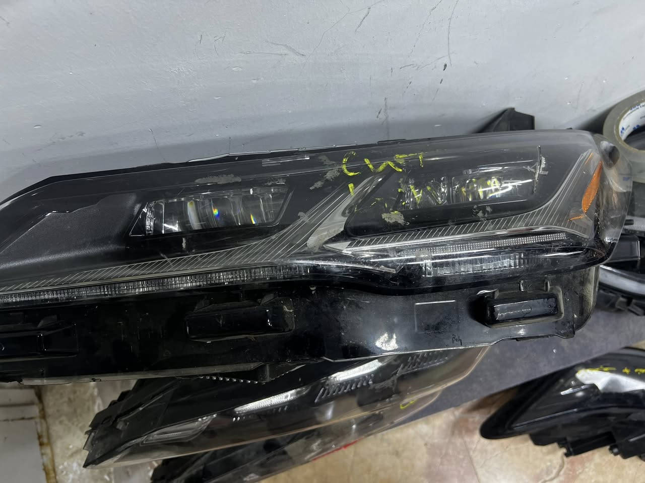 لايتات افلون امريكي اصلي 
فقط صفحه السائق 
كارت لايت كارت لد 
***********
