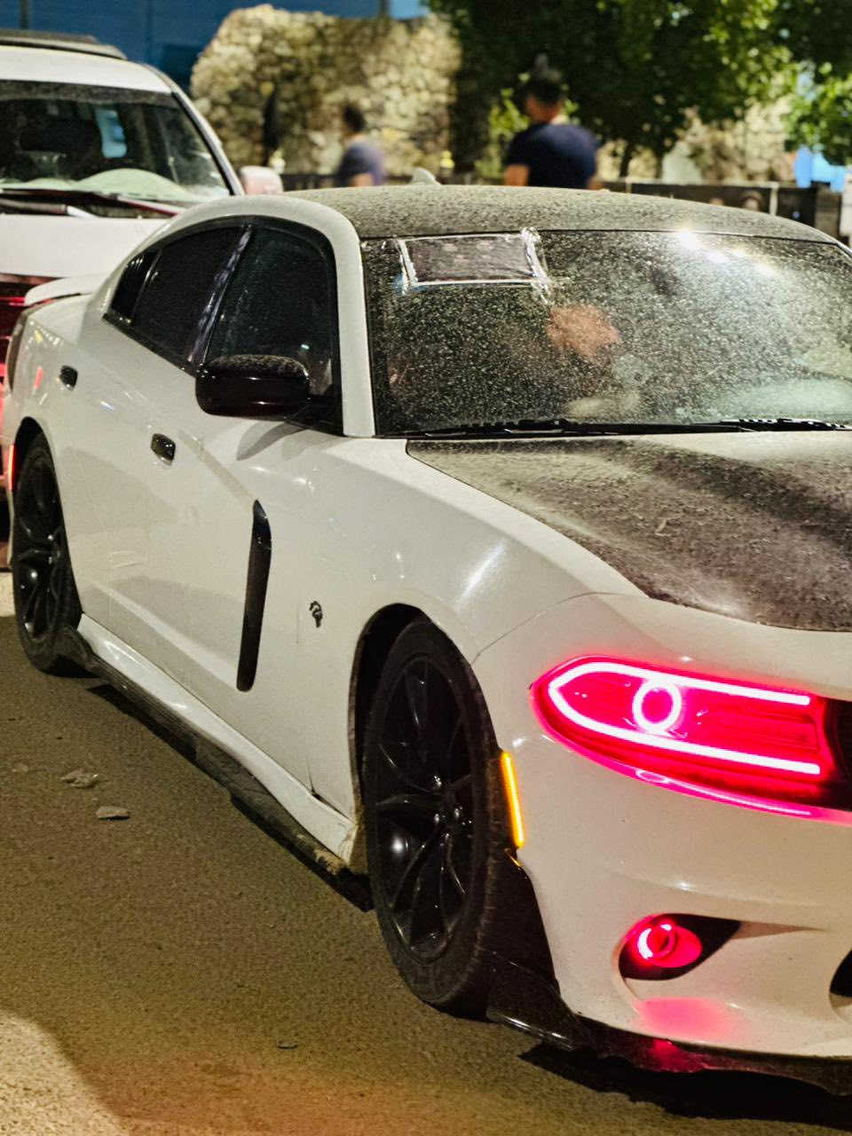 السلام عليكم 
دوج جارجر 2019GT
ضراره جاملغ فقط بدون دواخل ورباك 
كما مواضح بسونار
مواصفات فول عده فتحه
ماشيه 120 سياره ستخدام شخصي 
رقم بغداد جديد
مكاني دوانيه
***********
السعر 220 
واتساب او اتصال
