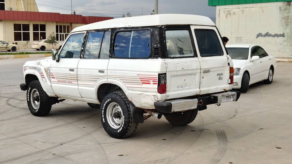 توێتالاندکرۆزمۆدێل1982ئاڕمی کۆنی سلیمانی مەکینە3fشەش گێڕ گێڕومەکینەبەشەرت دەبڵ ئەکسلی بەشەرت چوارتایەی مام ناوەندی لەژێرە تەقەو ڕەقەی نیە کارەبای کامل ئیش دەکات وەرگەڕاو نیە دەعمی نیە سعر16گەڵاو مەعمەلەیە برایانەی تایە شوێن هەڵەبجەی تازە ژم***********ڤایبەر واتساپ لەسەڕەقەمە دار بنديهكان, السليمانية
