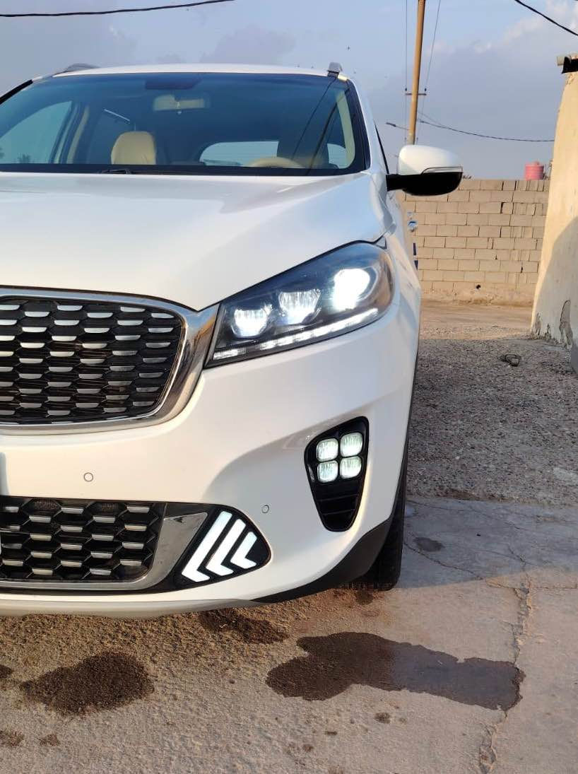 السلام عليكم ورحمة الله وبركاته 
كيا سيرنتو 2018 خليجي فول مواصفات كلش كفالة عامة
السيارة شكل ال 2020  السيارة كفاله من الدعامية للدعامية ماعدا رصعات خفيفه في باب واحد فقط الباب الخلفي  عددهن رصعتين ومرجعهن(بيدي ار )كفاله من الصبغ والشخط والبارد الحمدلله السيارة عدنه وعلى ايدنه من كانت زيرو تاريخ شراء السيارة 2018/1/3
ونعمة من الله السيارة. مواصفات السيارة 
مكينة 6 سلندر كفالة عامة 
لد امامي 
لد خلفي 
دبل لد في الدعامية 
مرايات شفط 
مساعد وقوف 
رادار امامي 
رادار خلفي 
حساسات امامي خلفي 
باب خلفي كهرباء + شفط
عدد المقاعد 7
كشنات جلد 
كشنات كهرباء 
تبريد وتدفئة كشنات 
شفتات استيرن 
نضام ايكو سبوت ونورمل 
شاشه كار بلي حجم كبير 
شفتات اسايرن 
تحكم استيرن + تدفئة استيرن
السيارة بيها هواي مواصفات 
وربي يرزق الي ياخذها 
رقمها اربيل تريد تحويل او وكالة 
مكان السيارة البصرة ابي الخصيب 
(علماً) السيارة ليس ملكي   انا مكلف بالنسر السيارة سيارة عمي الكبير  
سعر السيارة ٢٣٣ بيها مجال حك الجية 
رقم عمي رائد 

0770 052 7753

0780 127 8915 البصرة, العراق
