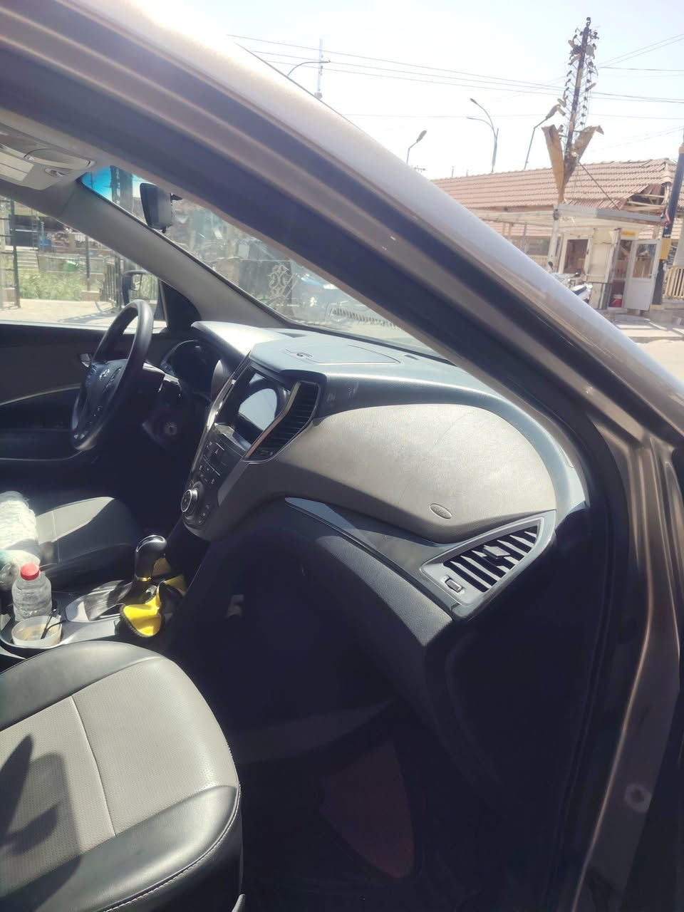 السلام عليكم سنتافيه 15 وارد أمريكي    فور ويل  كير محرك مكفول تخم تاير تبريد ٤سلندر السعر١٥٥ بيها مجال قليل مكانه الشطره ***********
