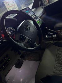 للبيع تيوتا لاندكروز 2014 اصل شهر 3 فطيم  بيه صبغ بسيط بالباب السايق و...