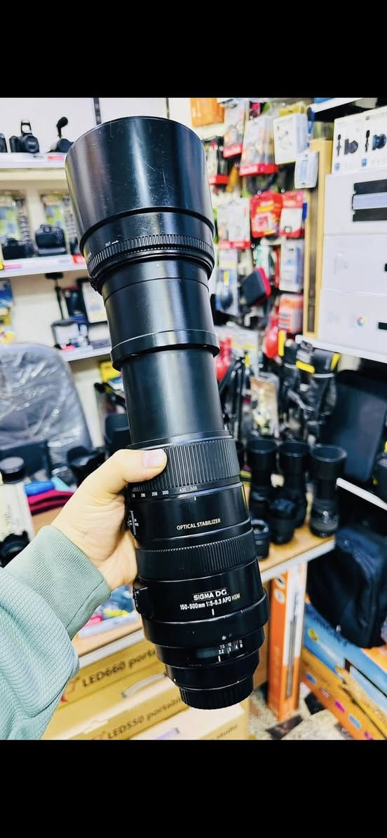 🔷📸يتوفر لدينا جميع الكاميرات والعدسات اصليه مكفول من اي 
عطل او تصليح ضمان استبدال لمده 🌹يومين فقط في حال وجود عطل 📸🔷
📸مع 📸
 ملحقاتها الأساسية وملحقات اضافيه رام +حقيبه +توصيل 🔷
اوقات العمل من الساعه ال6 عصرا الى ال10مسأ
——————————————————————

📸📸كاميرات سوني 📸📸

كاميرا سوني بدي فقط A7S3مارك 3سعر مليونين 975
شتركاميرا 18K

كاميرا سوني A7S2مارك 2السعر مليون و175الف 
شتر كاميرا 13K

كاميرا سوني A7مارك3 بدي فقط سعر مليون و525
شتر كاميرا اقل 1K
كاميرا سوني A3000عدسه 18.55السعر 475الف 

كاميرا بنسونك حجم صغير احترافيه سعر 165الف 

كاميرا سوني حجم صغير السعر 135الف 

كاميرا كوبرو 7السعر 325+كاميرا كوبرو 9سعر 415الف
——————————————————————-
📸📸كاميرات نيكون 📸📸

كاميرا نيكون بدي 810+ فول فريم  965الف

كاميرا نيكون بدي 750 فقط فول فريم سعر 875الف 

كاميرا نيكون D610بدي فقط فول فريم سعر 675الف 

كاميرا نيكون D7500 عدسه الاصليه 18.140سعر965

كاميرا نيكونD7200 عدسه نيكون 18.140سعر 765

كاميرا نيكون D7100 +عدسه 18.140نيكون 665الف 

كاميرا نيكون 7100+كرب +غلاف سعر 715الف 
عدسه 18.140

كاميرا نيكون D7000 عدسه 18.55سعر 475الف 

كاميرا نيكون D5300عدسه 18.55سعر 425الف 

كاميرا نيكون D5100عدسه 18.55سعر 365الف 

كاميرا نيكون D3300 عدسه 18.55سعر 325الف 

كاميرا نيكون 3200 عدسه اصليه 18.55 سعر 300الف
 
كاميرا نيكون D90 +عدسه 18.105سعر 475الف 

كاميرا نيكون D90عدسه 18.55سعر 335الف  

كاميرافديو حجم وسط مع عدسه وملحقات سعر175

كاميرا فديو حجم صغير مع ملحقات سعر 110الف 
———————————————————————
📸📸كاميرات  كانون 📸📸

كاميرا كانون فول فريم 1DSمارك3بدي سعر 875الف

كاميرا كانون 5Dm3 بدي +كرب سعر 875الف 

كاميرا كانون 5Dمارك 2بدي+عدسه 75.300سعر725

كاميرا كانون 5Dماررك 2بدي فقط سعر 625الف 

كاميرا كانون فول فريم R8بدي السعر مليون و225الف

كاميرا كانون 90Dعدسه18.135سعرمليون و175الف 

كاميرا كانون 90Dبدي فقط سعر مليون و25الف 

كاميرا كانو6DM1بدي +كرب سعر 675الف 

كاميرا كانون 6DM1بدي فقط سعر 625الف 

كاميراكانون 250D عدسه STM18.55سعر 665الف 

كاميرا كانون 7DM1عدسه 18.135سعر 675الف 

كاميرا كانون 7DM1عدسه 18.55سعر 525الف 

كاميرا كانون 700D عدسه الاصليه 18.55سعر465الف

كاميرا كانون 700D+كرب +عدسه 18.55سعر 515الف

كاميرا كانون 650Dعدسه 18.55السعر 435الف 

كاميرا كانون 1300Dعدسه 18.55السعر 345الف 

كاميرا كانون 1200Dعدسع 18.55السعر 315الف  

📸📸📸📸📸📸📸📸📸📸📸📸📸📸📸📸
  التوصيل 🚕مجاني🎁 لكل العراق 
 (***********او اتصال +واتساب)
الاستفسار عن طريق الواتساب او ماسنجر 

      موقع المحل :-🧭بغداد الصليخ مجاور مطعم دجاج العربه 📸📸
  🛑أوقات الدوام من 6عصراً  لل11ليلاً🛑
________________________________
 🛑مكتب الليث لبيع الكاميرات🛑
