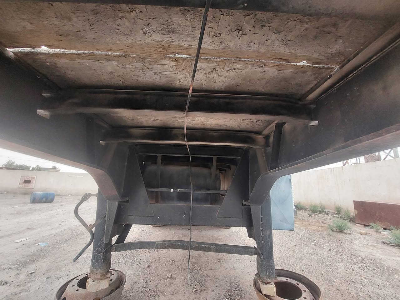 سلام عليكم اللبيع عربانه وربيه ربع محاور جتف عالي طول 13 و60 للستفسار النتصال بل)***********)***********
