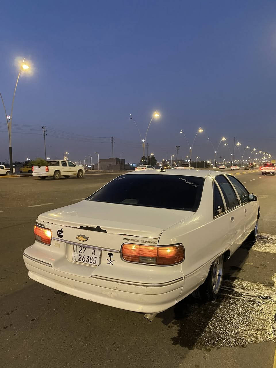 السلام عليكم للبيع شوفرليت دولفين مديل1992سياره جاهزه وجديده كفاله مكينه وكير واكسن وحداده وتبريد مكينه3000VVTام الكلاص كهربائيات شغاله كلها لايت زنون رقم نكليزي شرط التحويل تخم تاير جديد ويل كب جديد عدد5 غرفتها ماروني جديده سياره متعوب عليها ومال جناي ترايك لبغداد للبيع أو مراوس حسب القناعه مكاني بصره السعرر42وبيها مجال قليل أستفسار***********
