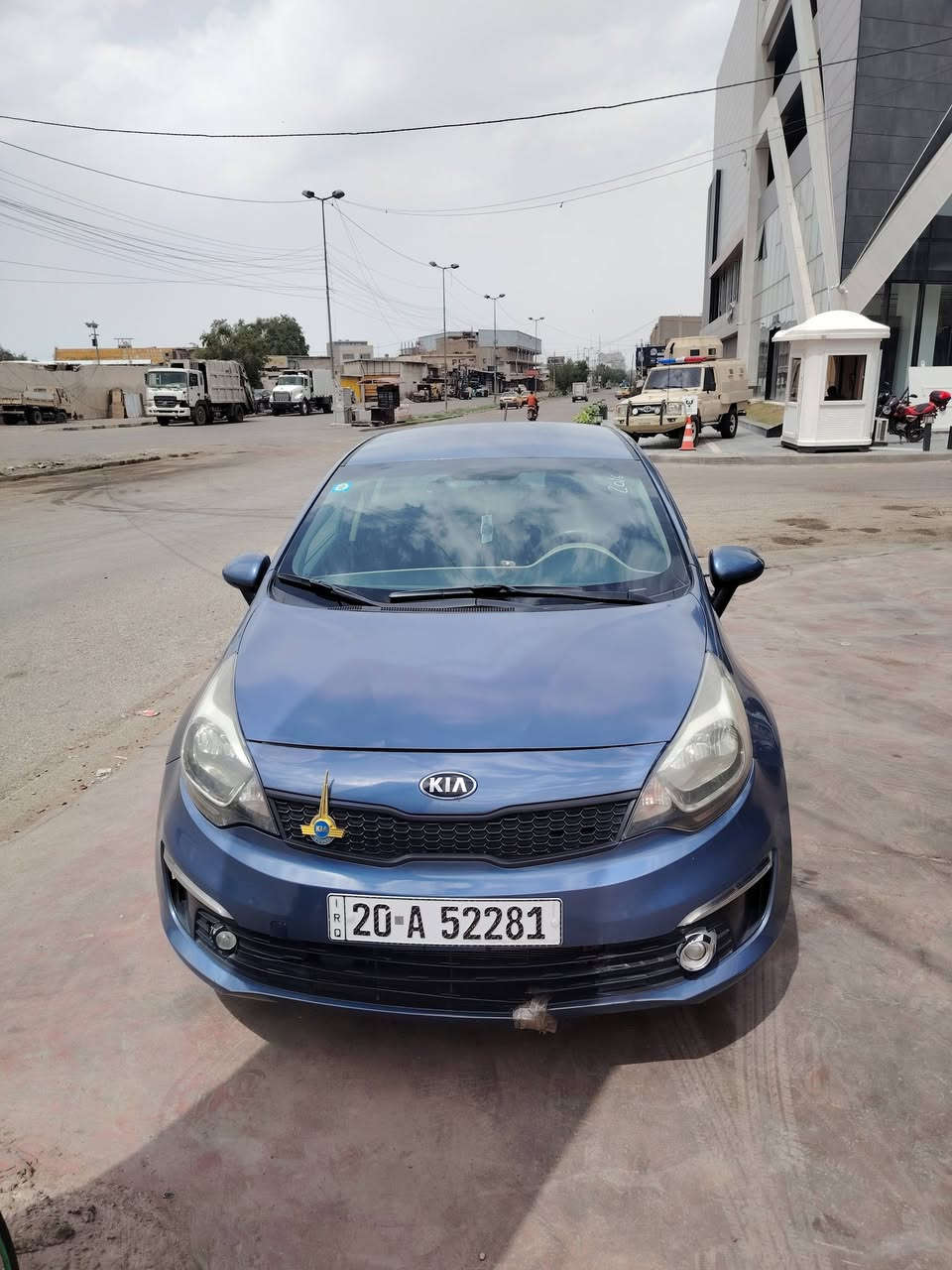 السلام عليكم كيا ريو مديل2016 كير عادي 7 نمر حادثه موضح كدامكم  مكينه ١٦٠٠ مشروع وطني  السعر ٨٥ ورقه وبيها مجال بسيط مكاني بغداد الجديدة الرقم ***********
