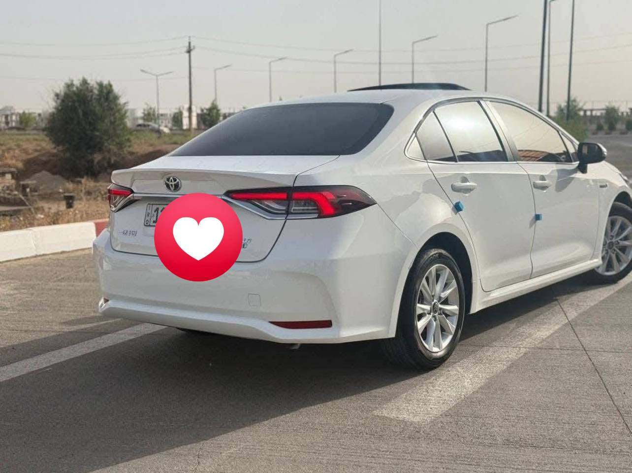 سلام عليكم للبيع كورلا هايبرد 2025 ماشيه 4 الف متر فول فول موصافات اعلى فئة السعر ١٤٥ وبيه حك جيه مستعجل على بيعته
 الرقم ***********
