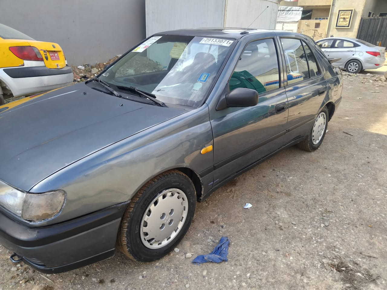 نيسان موديل1991 تبريد شرط محرك شرط وكير شرط بور جامات كهرب سنويه جديده 2029 سلف  كصه طخم جديد صبغ احزام جمليه 
كهربيات شرط سياره ما تصرف  عليه ربع شرط التحويل عنوان الايسر حي السماح سعر35 وبيه مجال *********** كربون بنزين
