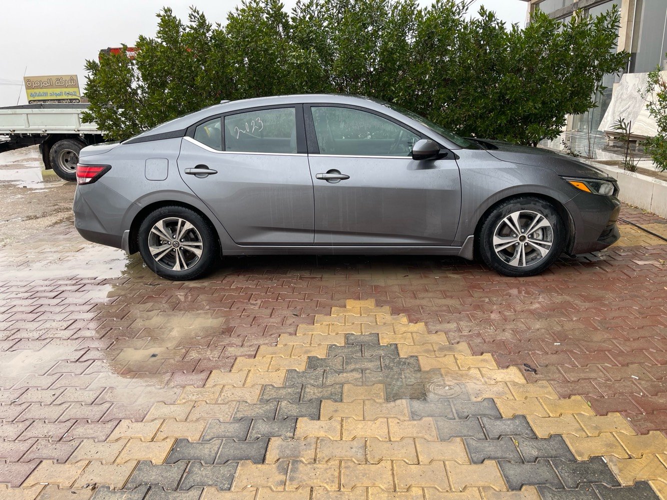 نيسان سينترا sv موديل 2022 فول عدى الفتحه .
ماشية 38 الف ميل 
الكوت 