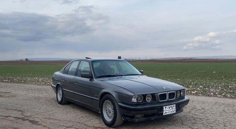 11ورقەو نیوی لەسەرە خەرامە. بۆ فرۆشتن گۆرینەوەش دەکەم525بیلاد گێر حادی مۆدیل1990ر.قم..*********** سحر49محاملە
