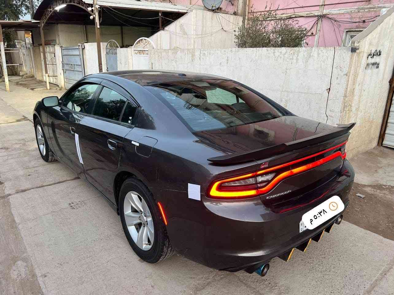 چارجر ٢٠١٥ 
رقم بغداد الجديد انكليزي بسمي سنوية وهزة ولوحات جدد
وارد امريكي حادثه فقط دعامية امامية ومبدلة نفس اللون بدون اي دواخل السيارة مكفووولة من الصبغ والتبدل وصور الحادث مرفقات

بلعراق صاير بيهة بارد فوك الدعامية الخلفية فقط 
وتكحيل بلجهة الثانية 
ماشية ١٩٧ 
موصفات عادية SE
شاشة صغيرة كير طيارة تحكمات
كشنات مخمل وباقي المواصفات المعروفة 

محرك ٣٦٠٠ 
تو ويل اصل 
مكينة وكير واكسل بلاديات نعمة من الله
تبريد وتدفئه مكفولات 
تخم تاير جديد ويل ١٨ 
صدر امامي جديد سيارة ناعمة ونضيفة 
يحتاجله تعديلات بسيطة بغرفته

السعر ١٦٥ وبيهة مجال حك جيتك 💙

مكاني الدورة الصحة 

‭٠٧٨٥ ١١٩ ٢٩٦٦‬
