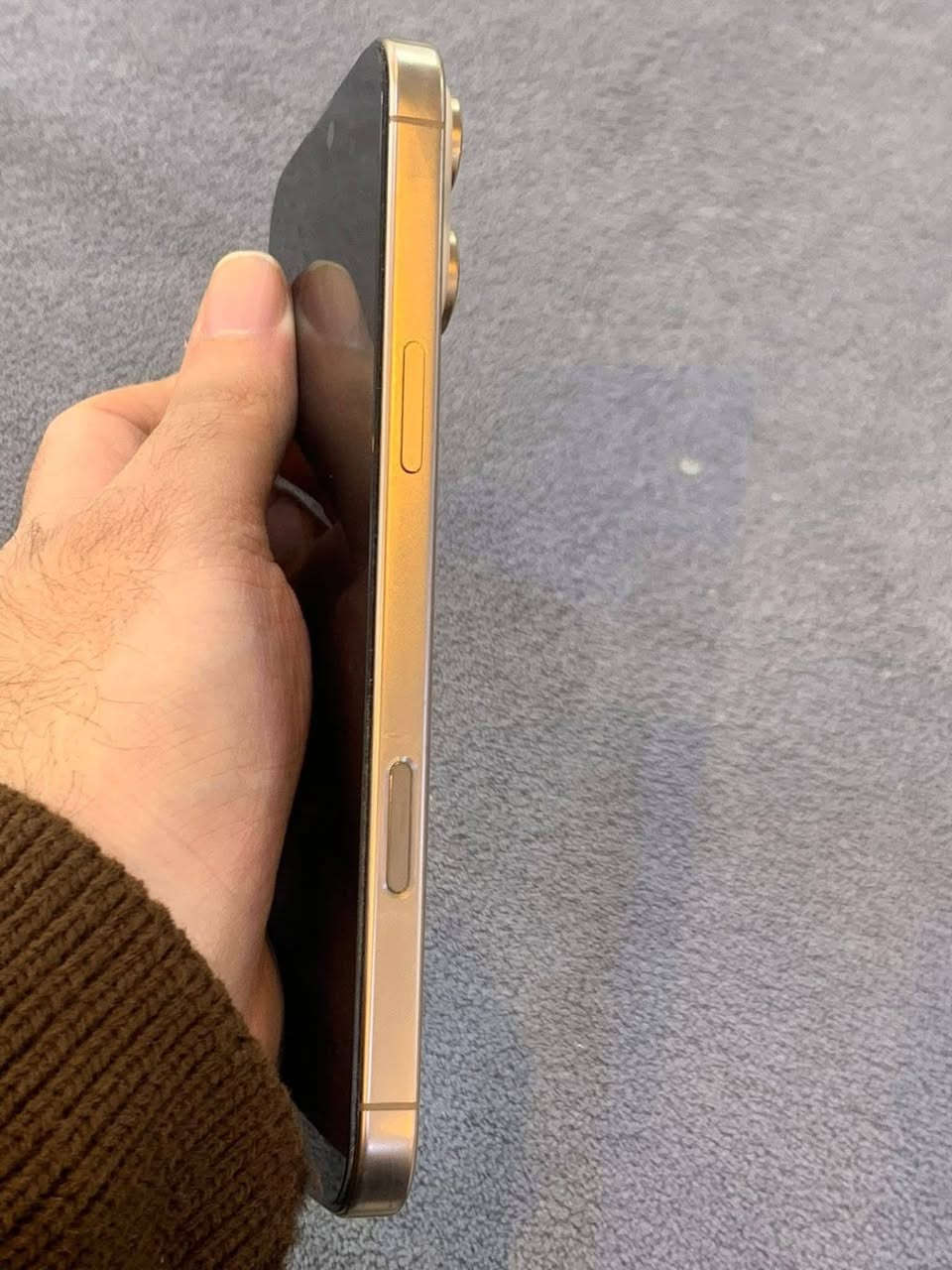 16 برو ماكس للبيع ب875 ألف 
الذاكرة 256 بطارية 100 مشحون 120 مرا فقط 
م/ مبدل شاشه اصليه + كاميرا خلفية 
ناصريه مركز ***********
