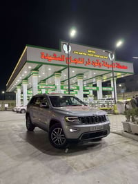 جيب كراند شيروكي 2020 لمتدد للبيع سيارة جاهزة دخول جديد سيارة جديدة بم...