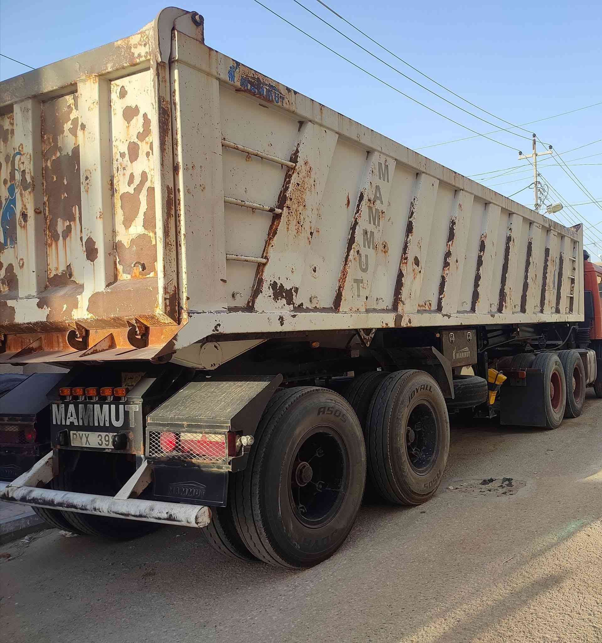 للبيع ماموت إماراتي 2013 جديده مكفوله جاهزه للعمل مكان الناصريه اي استفسار
***********
