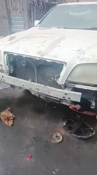 ملكه موديل ٢٠٠٠ شتريته من كمارك مال مزاد كتاب بيه بس ادوات متسجل اليتع...