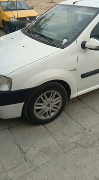 للبيع رينو لوكان مديل 17 رقم بغداد مكفولة للستفسار 07709807128