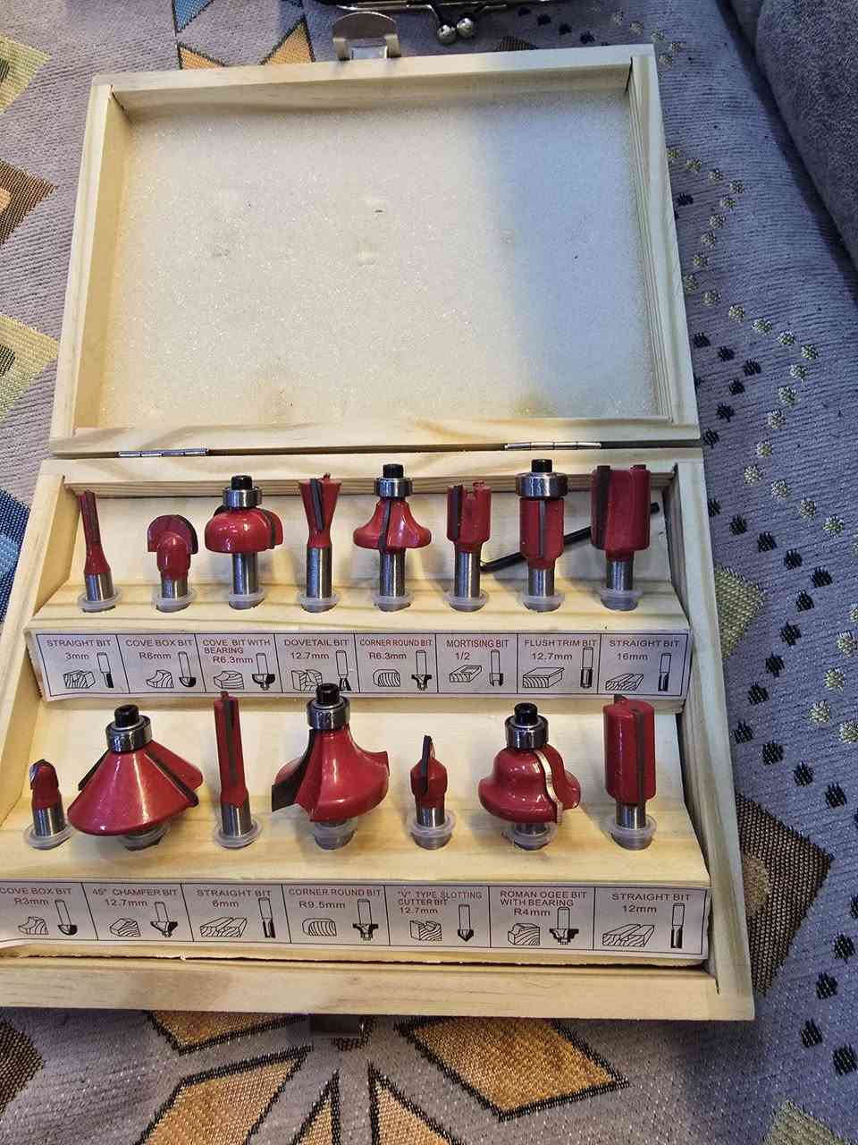 ادوات تستخدم للنحت والنقش على الخشب الي تفيدة ينطي سعر


**إذا كنت صاحب هذا الإعلان وتريد حذفه لأي سبب، رجاءا أرسل رسالة إلى الدعم الفني**