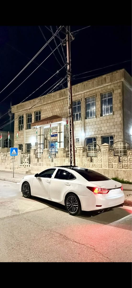 ليگزز 2017 ES 350 صدفي
فول مواصفات امريكي پانوراما
كوشن هيته ر تبريد كوشن خزن ستيرن هيته ر فول 1/1
٢ قتعة سبخن ٥ بخن بي زه ربه به س پيچه ك جاملخي پشتي گرتي سينك و بشت كبس بي داخلي بي ارباك شرط 
گير و محرك شرط ١٤٠ مايلا چوي ويل تايره جديد صفر 
سعر:165$ وه ره قه و مجال
رقم تلفون:***********  عنوان:دهوك دهوك, العراق
