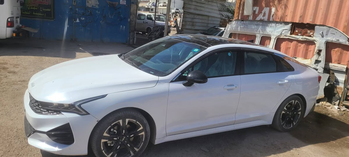 السلام عليكم كيفايف 2024 فول مواصفات  وارد أمريكي سعرهة ١٨٥ وبيهة مجال بصيط المكان بغداد مدينة الصدر رقم الهاتف ***********
