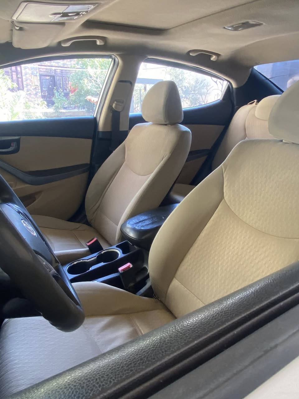 السلام عليكم الانتر مديل 2014سياره فول ‏ السيارة ١ع١رقم اربيل مكينه 1800🏎️سياره جديدة وحلوة نضيفه تخم تاير. حدية كلش جديدة. السعر ١٠٥وبيها مجال ***********
