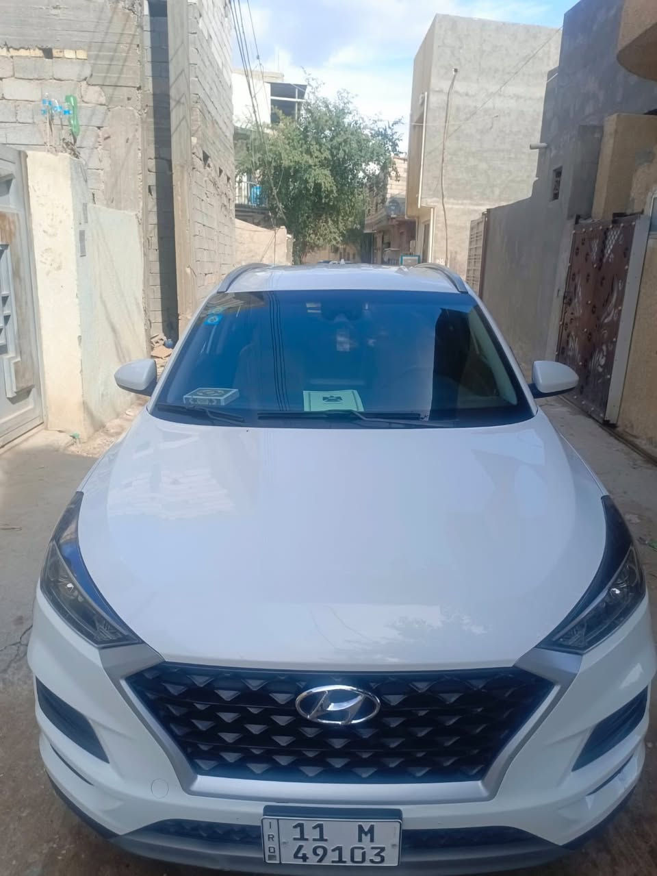 هيونداي توسان أمريكي داخله كلين للعراق وهنا وكع ع بنيد مالتها فقط البنيد تضرر بسيط / موديل 2021 المواصفات العامة محرك  المسافة المقطوعة 53 ألف  شرط نضافه فول سيرفس كامل بالشركة السيارة كفالة عامة كير ومكينة حدادية كهربائيات كاملة بشرط سيارة نظافة عالية جداً
المواصفات التفصيلي
كرسي السائق كهربائي
حساسات360 درجة
شفتات ستيرن
شحن موبايل
نظام صوتي
إضاءة LED أمامي وخلفي
حساسات أمامية وخلفية
مرايا كهربائية مع طي أوتوماتيك وترحيب
صاجات بلاك
تحكم من الستيرن
منفذ 220 فولت
مانع انزلاق
عدسات إضاءة
خروج عن المسار
فتحات تبريد خلفية
هاند بريك بصمة
تبريد مركزي منفصل
مانع انحدار
مراية عاكسة
لايتات كهربائية
زينون عالي 
شاشة نظام القيادة
كروم خارجي كامل
دبل LED
نظام تحذير خط الطريق
السعر 185

أغراض الشركة كاملة
سبير وكتلوك موجودة
مكان السيارة / كربلاء
رقم صاحب السيارة  
***********
