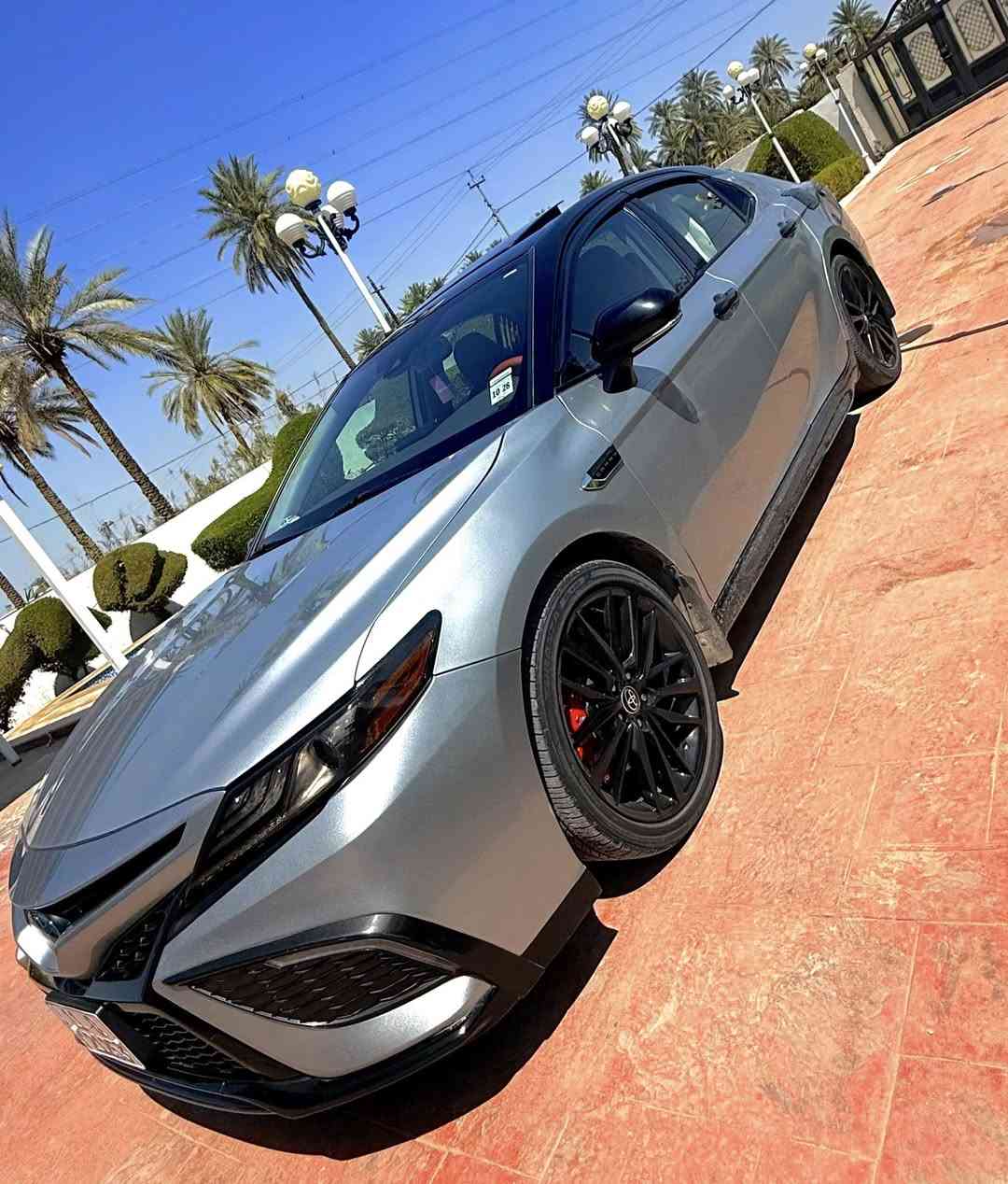 ‏   𝐓𝐎𝐘𝐎𝐓𝐀 𝐂𝐀𝐌𝐑𝐘-𝐗𝐒𝐄
تويوتا كامري (XSE) هايبرد موديل : 2024
رصاصي ملون رقم بغداد 
عداد المسافة : 37km
حجم المحرك : 2.5L ( 4.سلندر )
الضرر :  بابين السائق والخلفي تبديل وايرباك خلفي طاك
المواصفات : 𝐗𝐒𝐄
فـول مـواصـفـات 
دخول ذكي 
داخل احمر
بصمة تشغيل
تشغيل عن بعد
شاشة  كبير
كاميرا خلفية 
ويل 19 الرياضي 
هاند بريك بصمة
اوتو هولد (𝐀𝐔𝐓𝐎 𝐇𝐎𝐋𝐃)
رادار امامي (تحديد مسار)
‏‎رادار جانبي (نقاط عمياء)
مانع انزلاق+𝐀𝐁𝐒
3انظمة  (𝐄𝐂𝐎) (𝐍𝐎𝐑𝐌𝐀𝐋)(𝐒𝐏𝐎𝐑𝐓)
تحكيم استيرن + شفتات استيرن
كشنات جلد احمر ، كشنات كهربائي
كشنات الامامي هيتر 
لايتات (𝐋𝐄𝐃) عدسة زينون بيلادي
اناره داخليه led 
ترحيب بلادي بالدواسات 
شاحن وايرلس
مثبت سرعه تفاعلي قيادة ذاتية
تحديد مسار 
مكاني كربلاء 
بيها سونار 
السعر 230 وبيها مجال بسيط
‏‭***********
