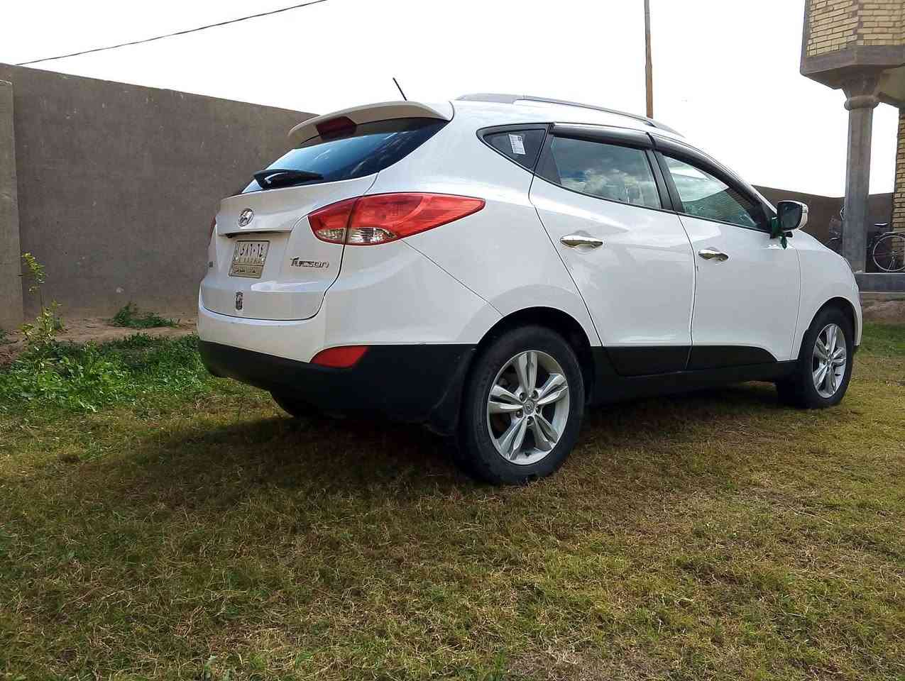 السلام عليكم 
 توسان موديل   13  خليجي حلووة كلش بس بيهة شوية ملاحظات بالكشر ومصلحن 
مواصفات ..محرك ٢٠٠٠
كامرة ....
وغيرهة من مواصفات المعروفة 
كلشي ما ناقصهة 
صدر جديد امامي خلفي 
تخم تاير جديد
 
امانة الله عل خير للياخذهة لان كلش ترايهة حلو 
السعر لمطلوب155وبيه مجال
الاتصال     ***********
مكان سياره بابل سده هنديه
وكل الهلة بيك
