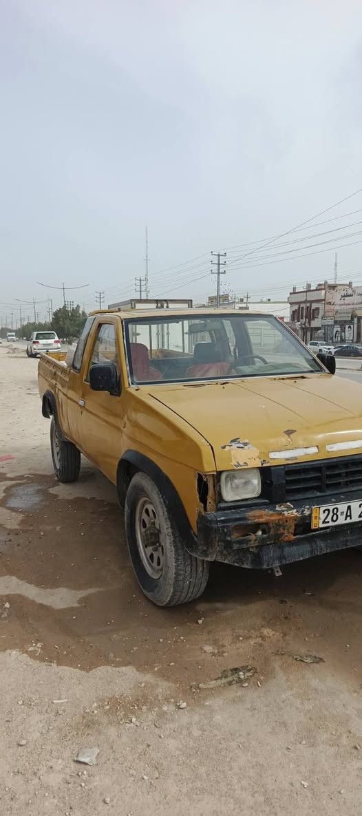 السلام عليكم للبيع بكم نيسان موديل 92 قماره وربع فورويل مكينه وكير اكسل رقم انجليزي نجف مداور ثاني يوم والباقي شوف العين مكلف بالنشر الاستفسار على الرقم***********
