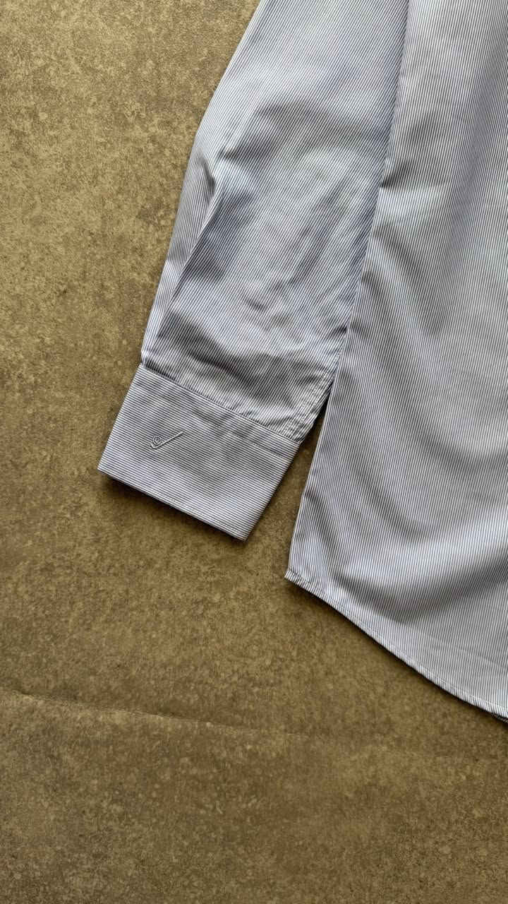 قميص : بريطاني الصنع ( قطن 100%)
قياس :M 
السعر : خاص 👌


**إذا كنت صاحب هذا الإعلان وتريد حذفه لأي سبب، رجاءا أرسل رسالة إلى الدعم الفني**