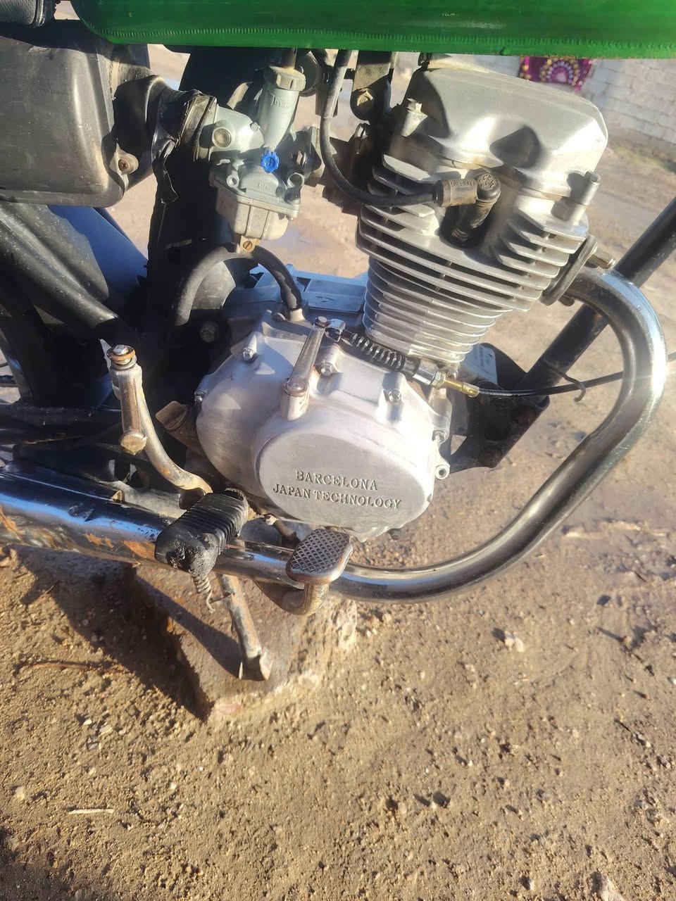 سلام عليكم شباب ارشة للبيع مديل ١٧ اصولي وكيلة احمد الربيعي دراجة حلوة ويلة جدد تواير جدد لا تنقيص ولا تبخير  السعر 550 وبية مجال المكان نجف ابو صخير الاستفسار ***********
