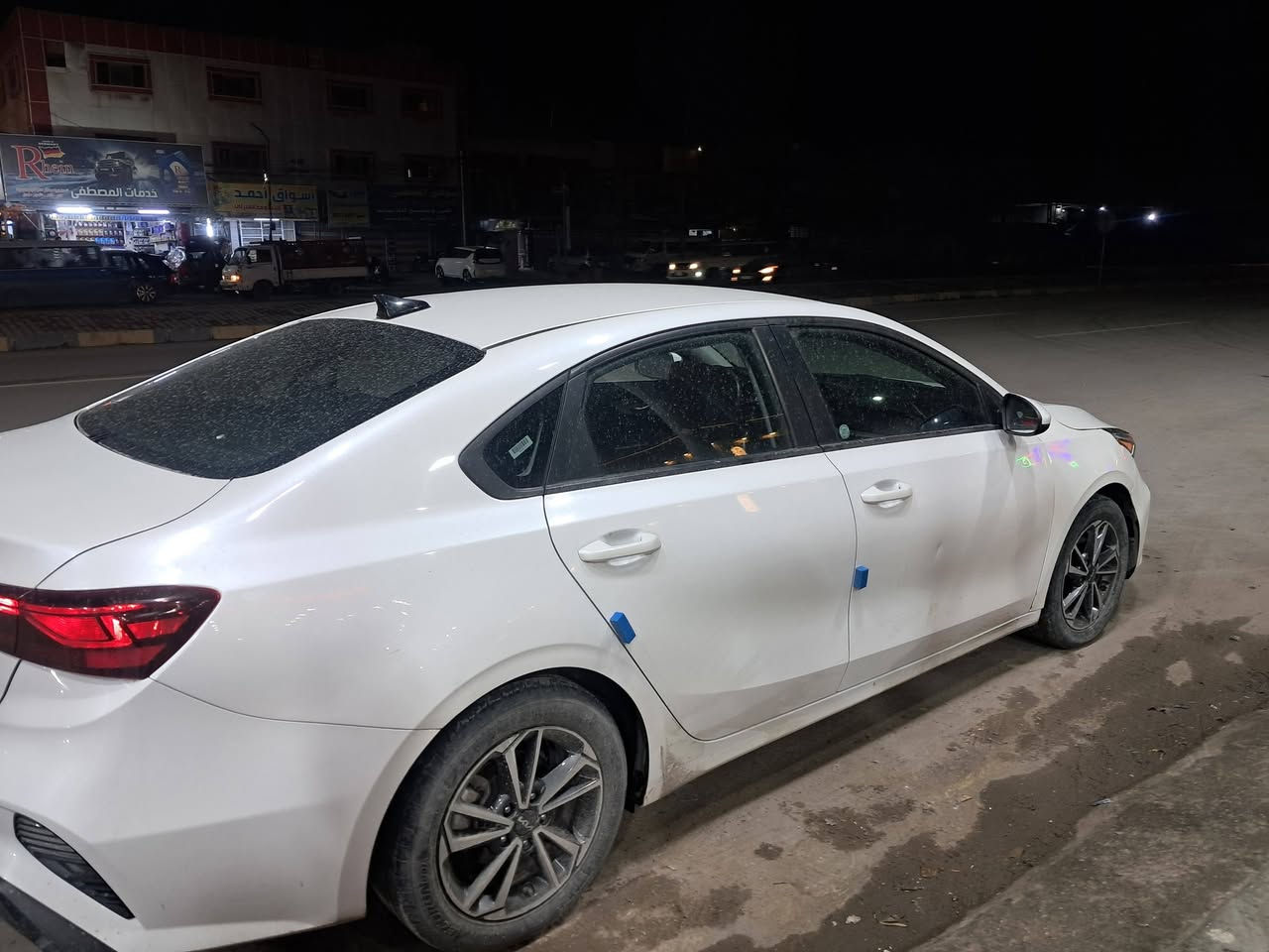 كيا فورتي موديل ٢٠٢٢ أمريكي حادث بلمشور رقم دهوك جديد / شرط تحويل شاشا حساس لد زنون ماشيه ٢٠ ميل جديده سياره مال بيت /// السعر ١٤٢ الك حك جيه العنوان بغداد جديده المشتل شارع المطبك واتساب *********** بيع فقط
