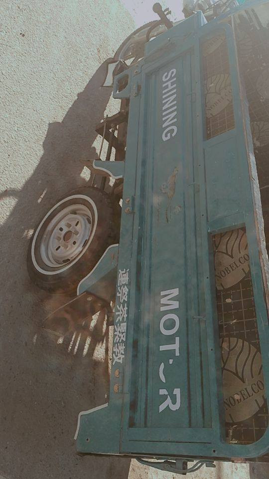 سلام عليكم ستوته للبيع سعره مليونين و 400وبيه مجال رقم***********
