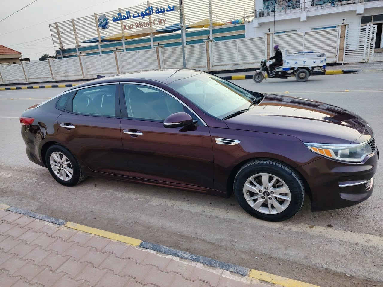 اوبتما ٢٠١٧ وارد أمريكي رقم شمالي بيهه صبغ جاملغ أمامي وخلفي صفحة السائق والباقي كفاله محرك 2400 كفاله صور الحادث بلمنشور العنوان كوت مركز المدينه *********** /***********
