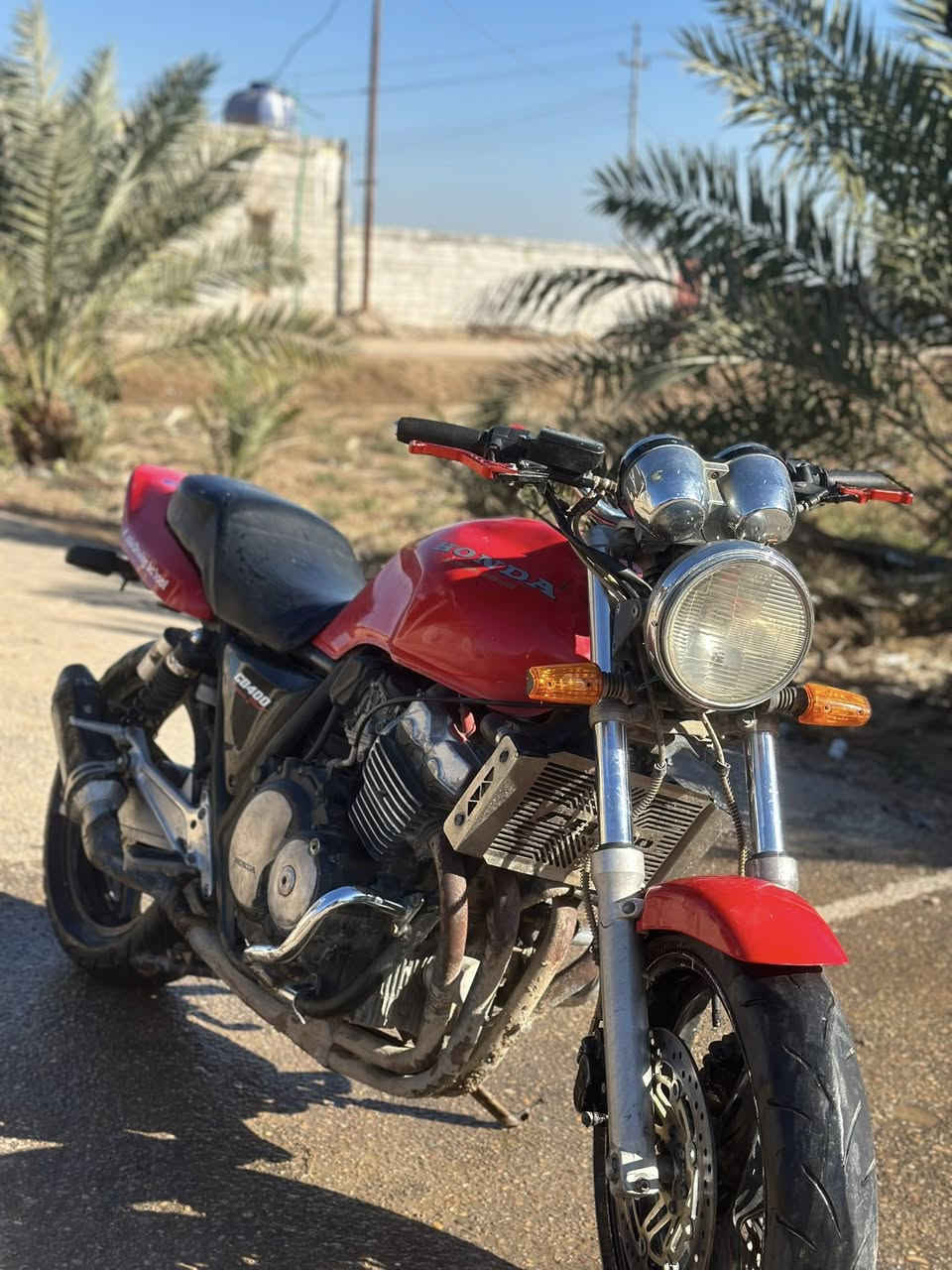 دراجة للبيع. بطح خط ثالث شغالة فول مواصفات 
للاستفسار والتواصل.
‭0771 657 3708‬
