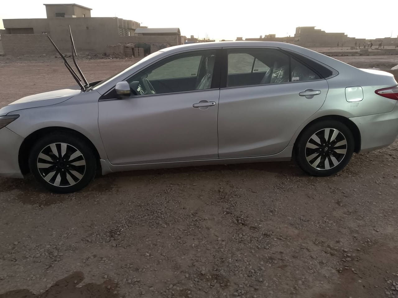 سلام عليكم كامري البيع موديل 2016
رقم ربيل بسمي سنويه ما منتهيه 

بيها ست قطع صبق فقط بدون تبديل بدون دواخل شرط 

محرك وكير شرط 

سعر من الخير 122
هاذا رقم خابر وتدلل ***********
