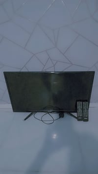 شاشة • شغالة • حجمه مجهول