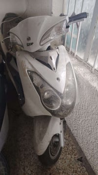 دراجة سيام متروكة والسويج ضايع  ابيعها كوم حديد المكان مدينة الصدر   0...