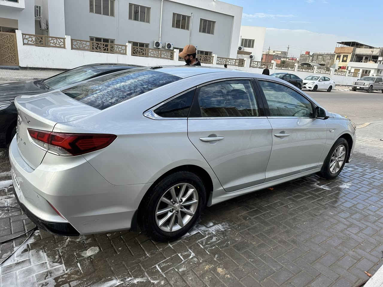 سلام عليكم سوناتا موديل 2020 معله موديل سياره قاز بلاد خط واحد سياره بصره بسمي وراد كوري ولكوري ماينكقل من الصبق كفاله من الضربه والكصه السعر 140 وبيه مجال *********** العنوان بصره القبله
