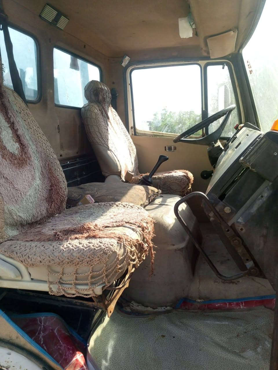 البه للبيع جاهزه من الطول للطول تخم تاير حداديه مكينه طول ٦ او ربع تحويل ثاني يوم جاهزه عل اخر حبايه السعر ٧٥ للاستفسار *********** الرفاعي
