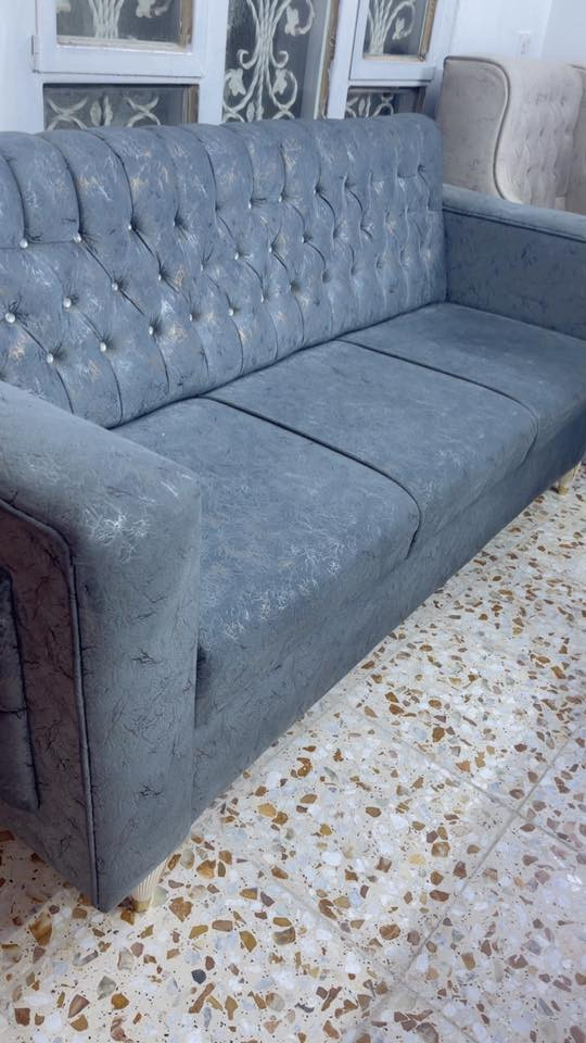 السلام عليكم تخم و كاونترات للبيع مستخدم استخدام نظيف جدا للاستفسار الاتصال على الرقم 

‭0771 130 7978‬.العنوان الحرية 
الدولعي
