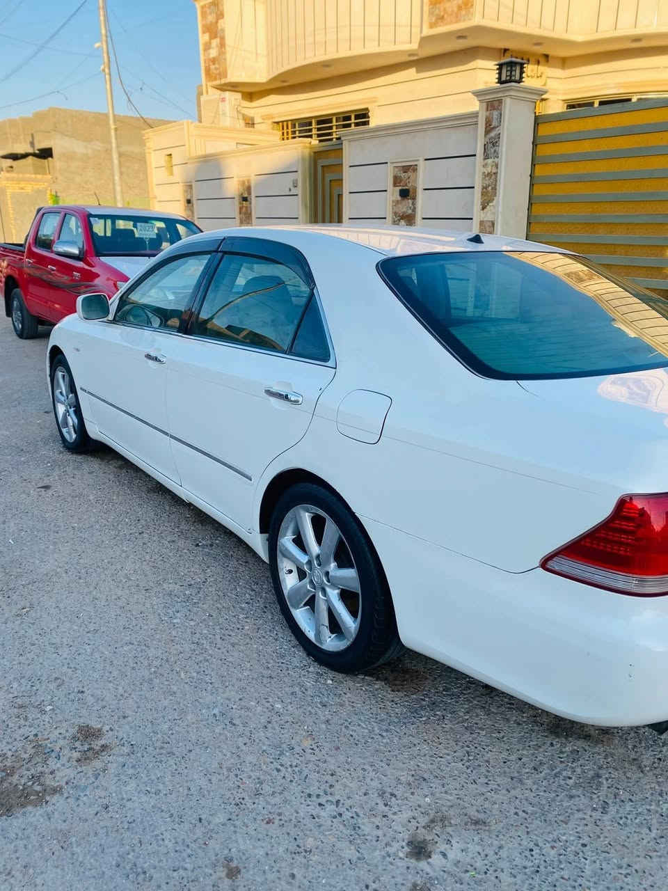 شاهينه أدوات دخول جديد  مكصوصه جنطه السياره جديده...  دواخل عسلي كشنات كهربائي ستيرن كهربائي كامره  شاصي 82..المحرك المرغوب متوئمه وكامله رقم انكليزي وسنويه  مطابق ع رقم الشاصي.. كير محرك مكفولات حداديه كهربائيات... جاهزه مال جناي...خمس بصمات  السعر 37 وبيه مجال..مكان السياره ميسان شراي يتصل***********
