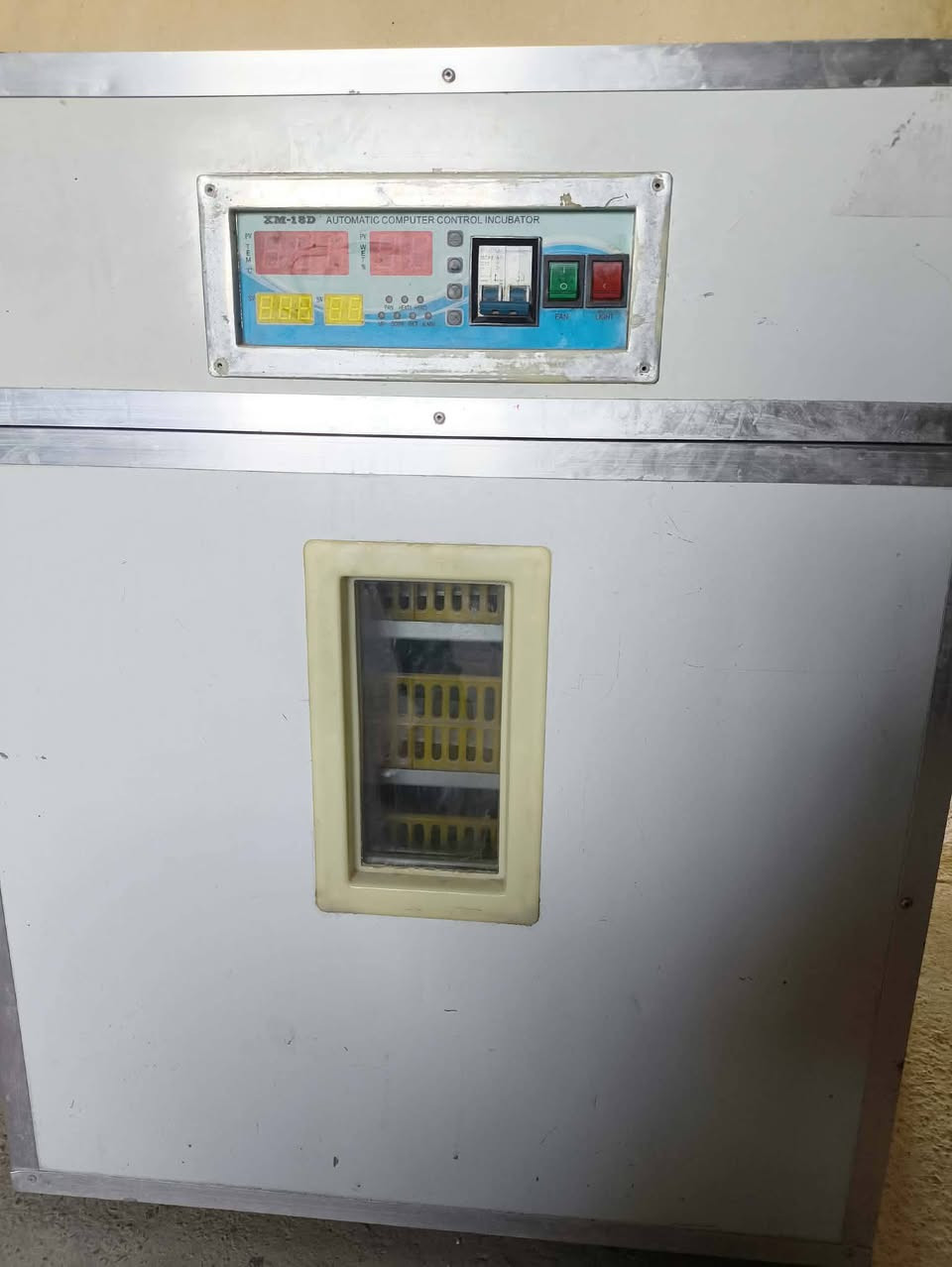 فقاسه للبيع تاخذ بيض 264السعر) 350وبيها مجال قليل العنوان سامره القلعه الرقم للتصال   (***********)
