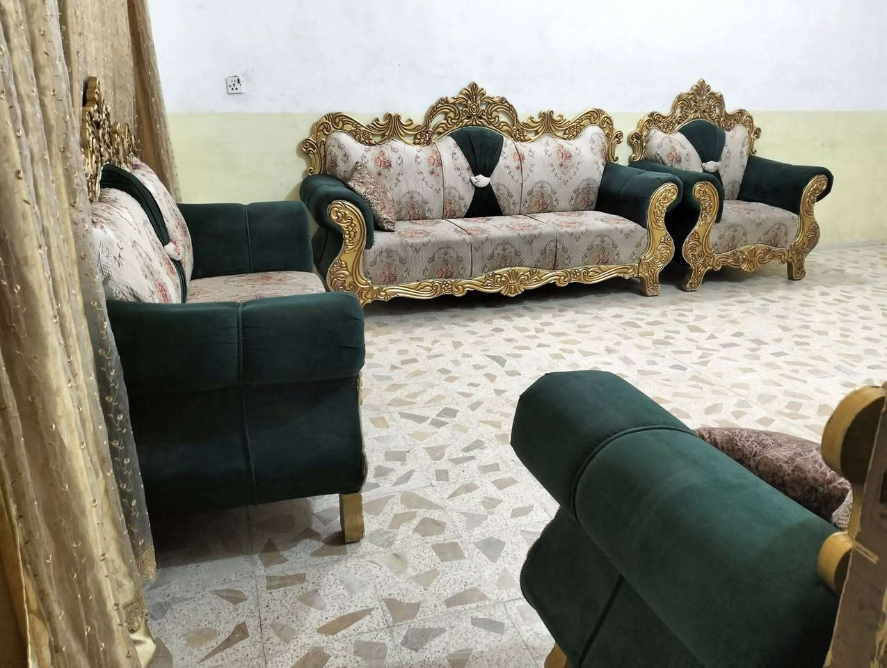 تخم ملكي كلش نظيف 10نفرات الشراي يتصل بالرقم ***********المكان بعقوبه بهرز
