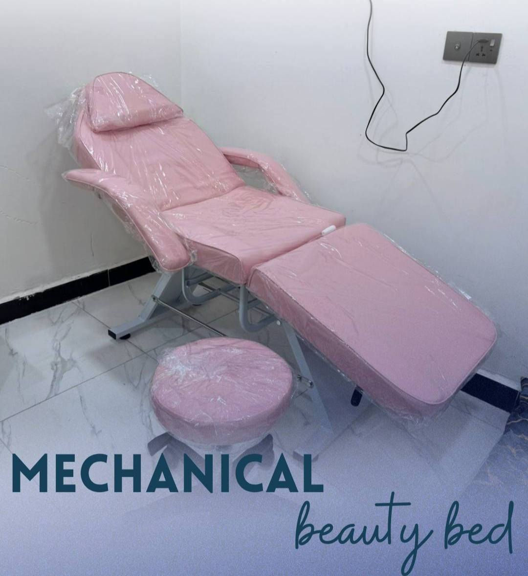 #سدية_تجميل
#سدية_ميكانيكية

🔹سدية ميكانيكية
🔹حركتين مسند الظهر و مسند القدم
🔹ستول هدية مع السدية
🔹جودة جلد و اسفنج مضغوط عالي جداً

متوفر في شركة القمة الطبية 
📞 للحجز أو الاستفسار: 

***********
***********
م.عُلا الحمداني
