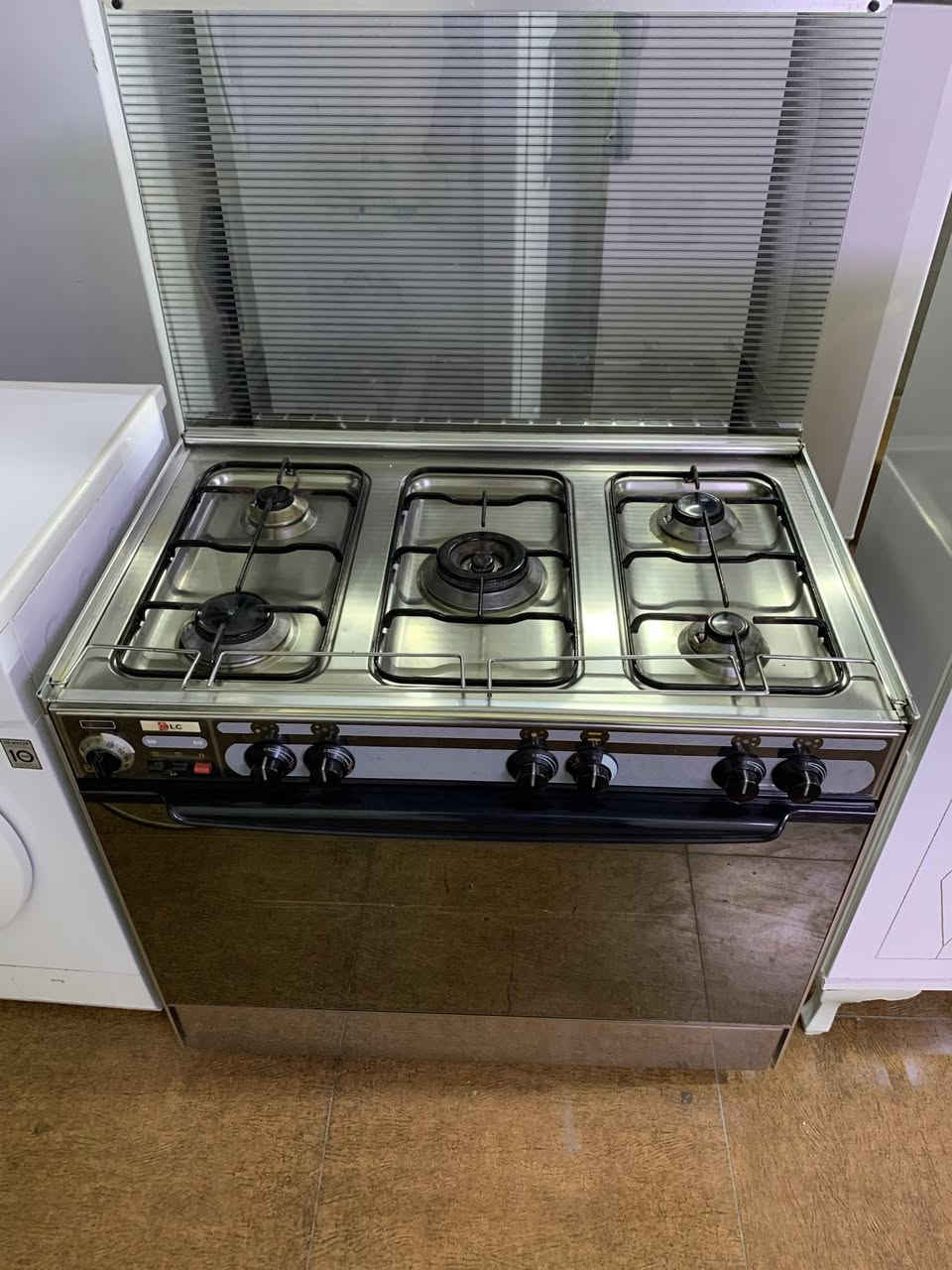 اللهم صلى على محمد وال محمد
((معرض الناي))

اثاث منزلي مستخدم حسب ما موظح فالصوره 

الاستفسار الاتصال ع الرقم ***********واتساب

أو مراسلة البريد الإلكتروني 
عنوان سرورى قرب من ماركة (هه رزان بازارى نوا)
يوجد توصيل
